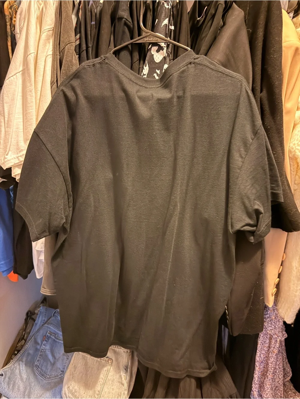 Jung Leaf Black Short-Sleeve Logo Tee - Picture 2 of 2
